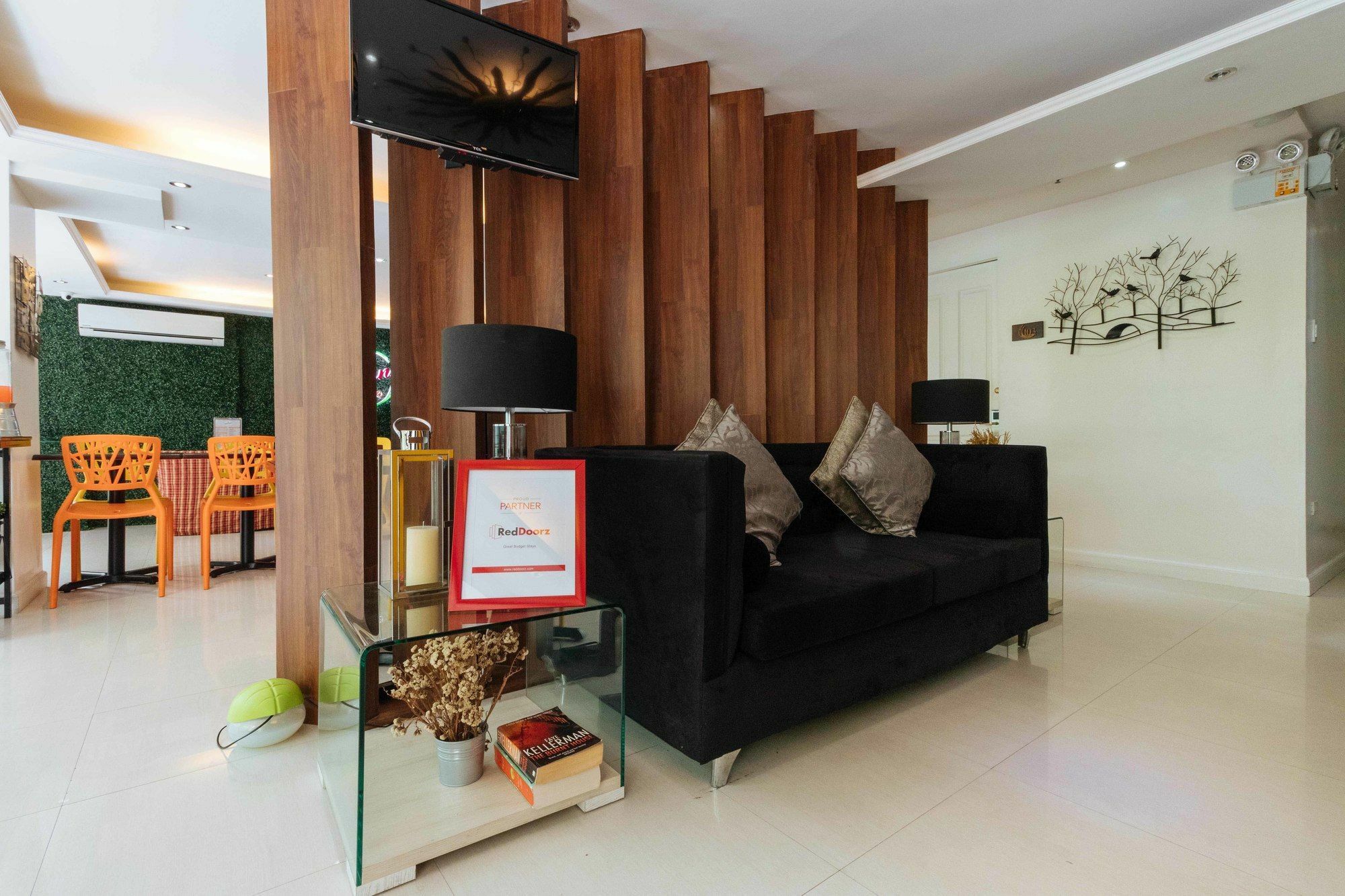 Reddoorz Plus @ Poblacion Makati Makati City Luaran gambar